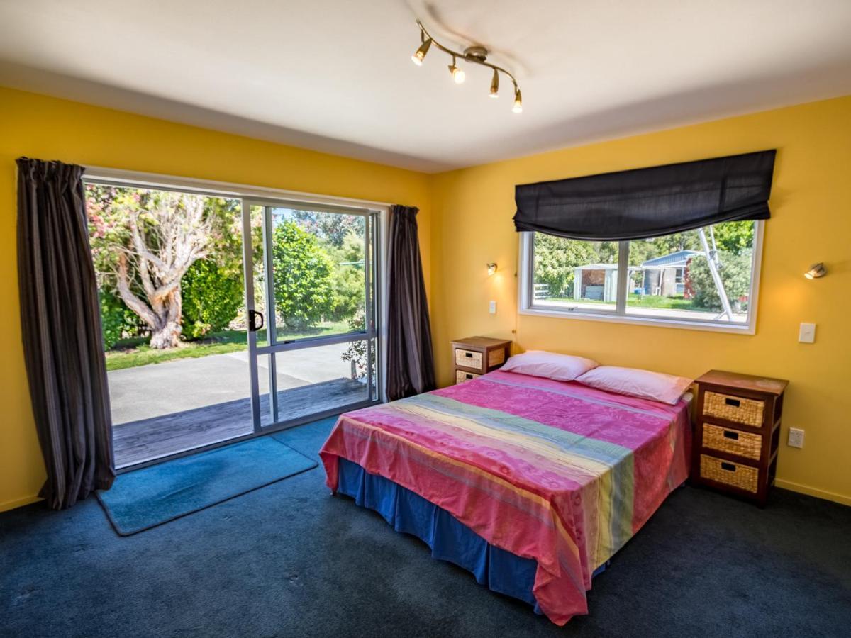 La Casa Al Mare - Golden Bay Beach House Tasman Exterior photo