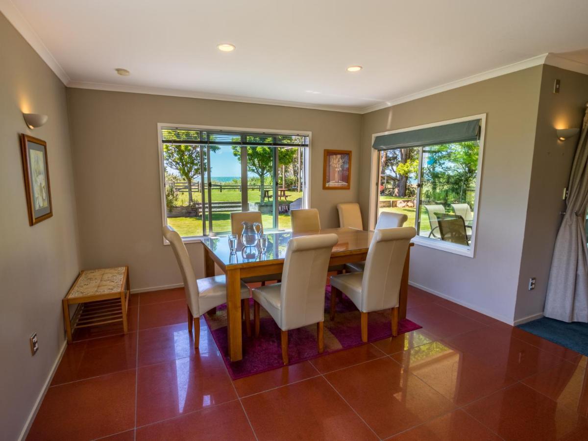 La Casa Al Mare - Golden Bay Beach House Tasman Exterior photo
